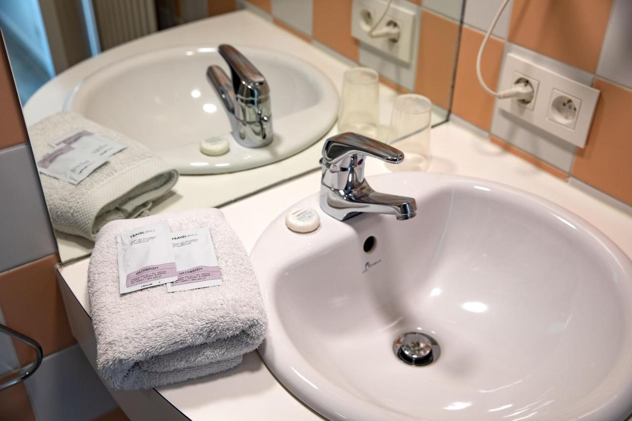 Hotel The Boatel Γάνδη Εξωτερικό φωτογραφία